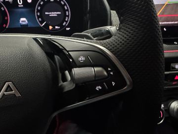Fahrzeugverkauf 17 Skoda Kodiaq 1.5 TSI Selection Matrix*7-Sitze*AHK