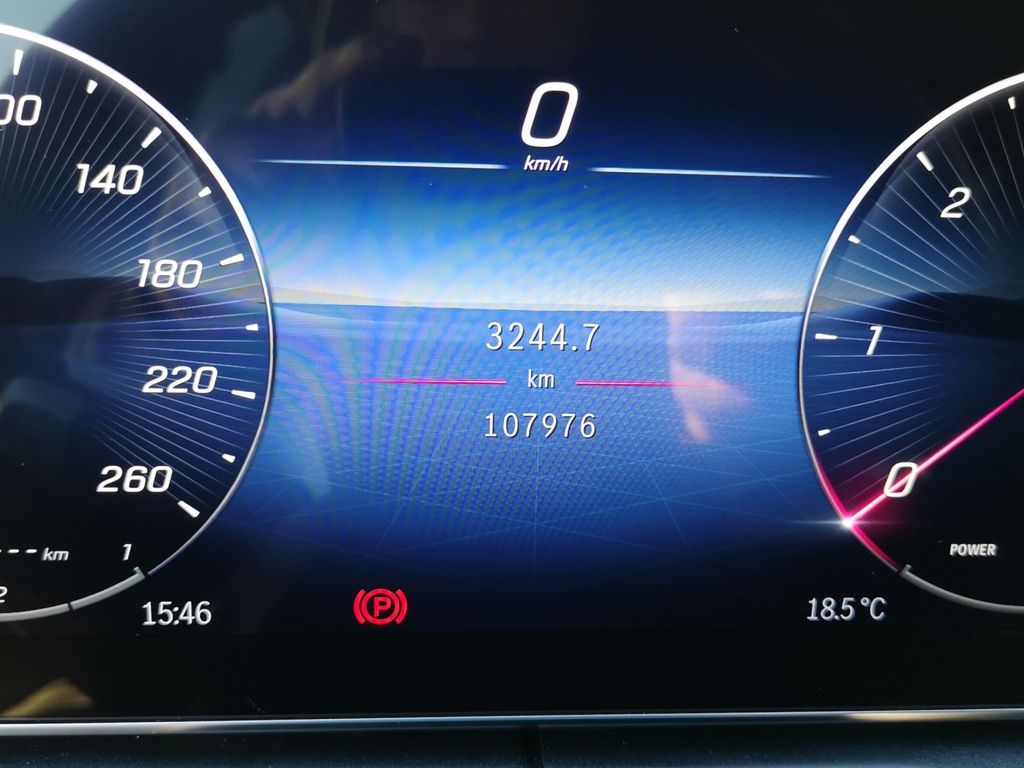 MERCEDES-BENZ C-Class 2023