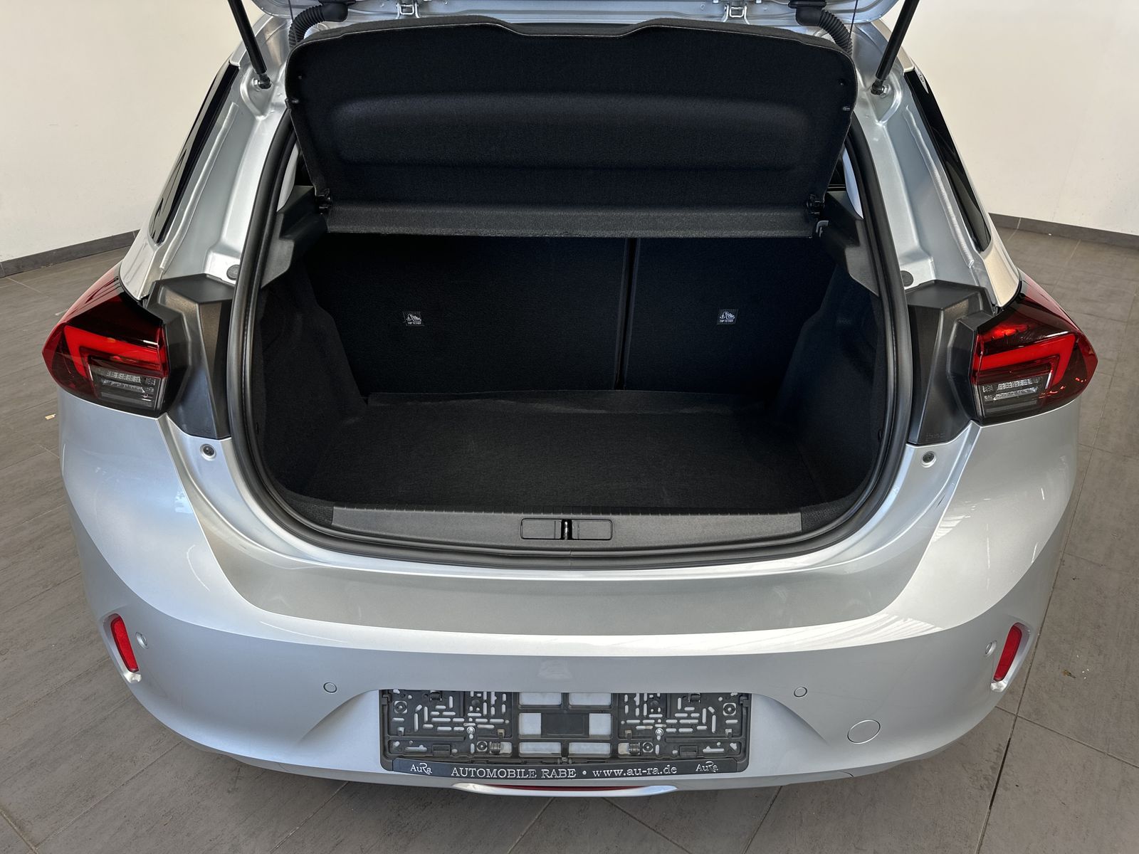 Fahrzeugabbildung Opel Corsa e Elegance LED+180°-KAMERA+V-COCK+PARK&GO