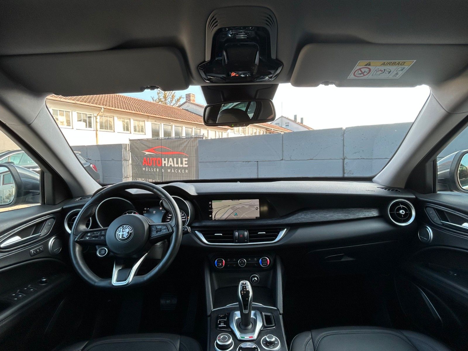 Fahrzeugabbildung Alfa Romeo Stelvio 2.0T AT8 Q4 Super Leder Kamera H&K AHK