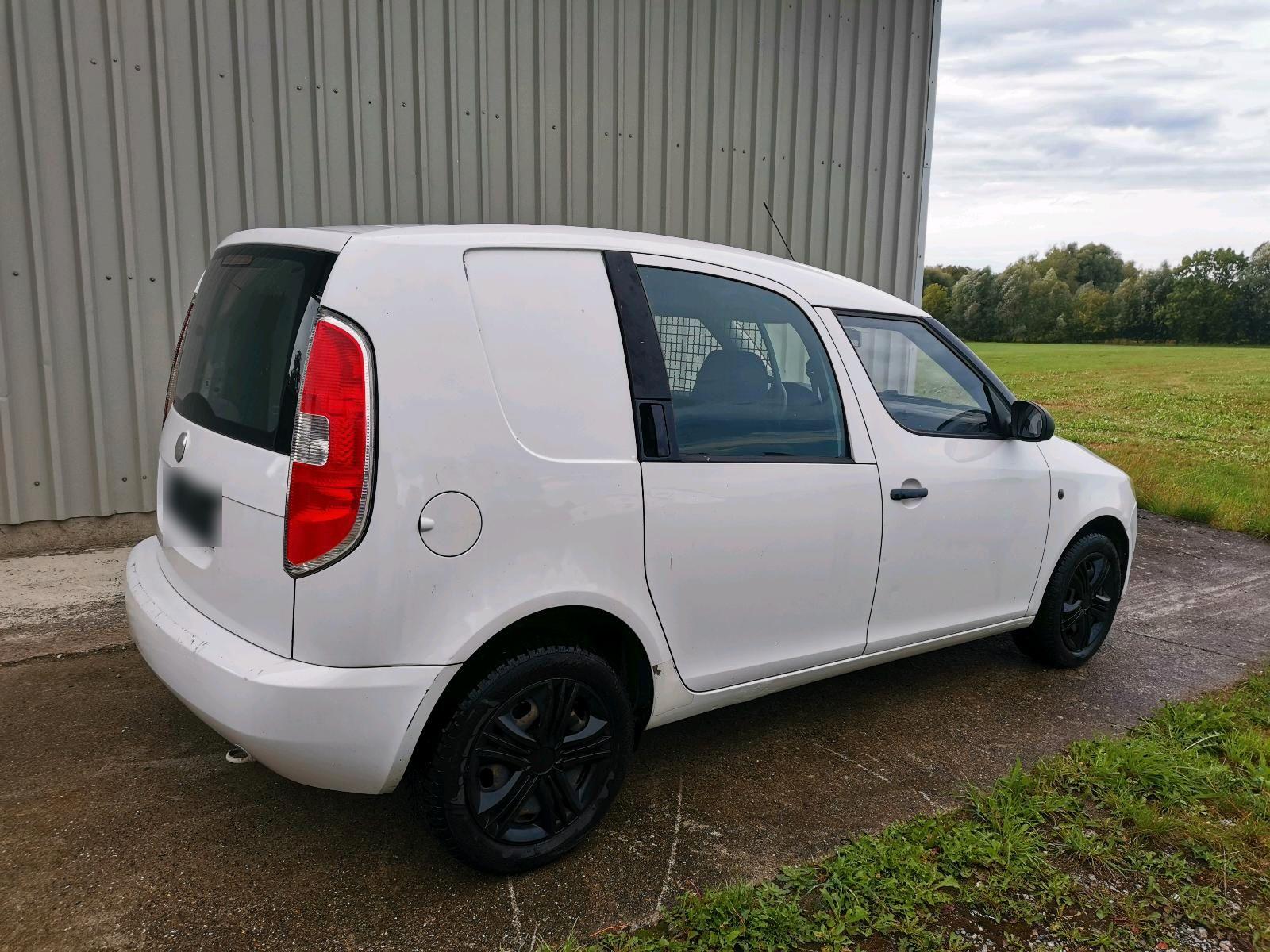 Skoda Roomster 2009 — photo 6