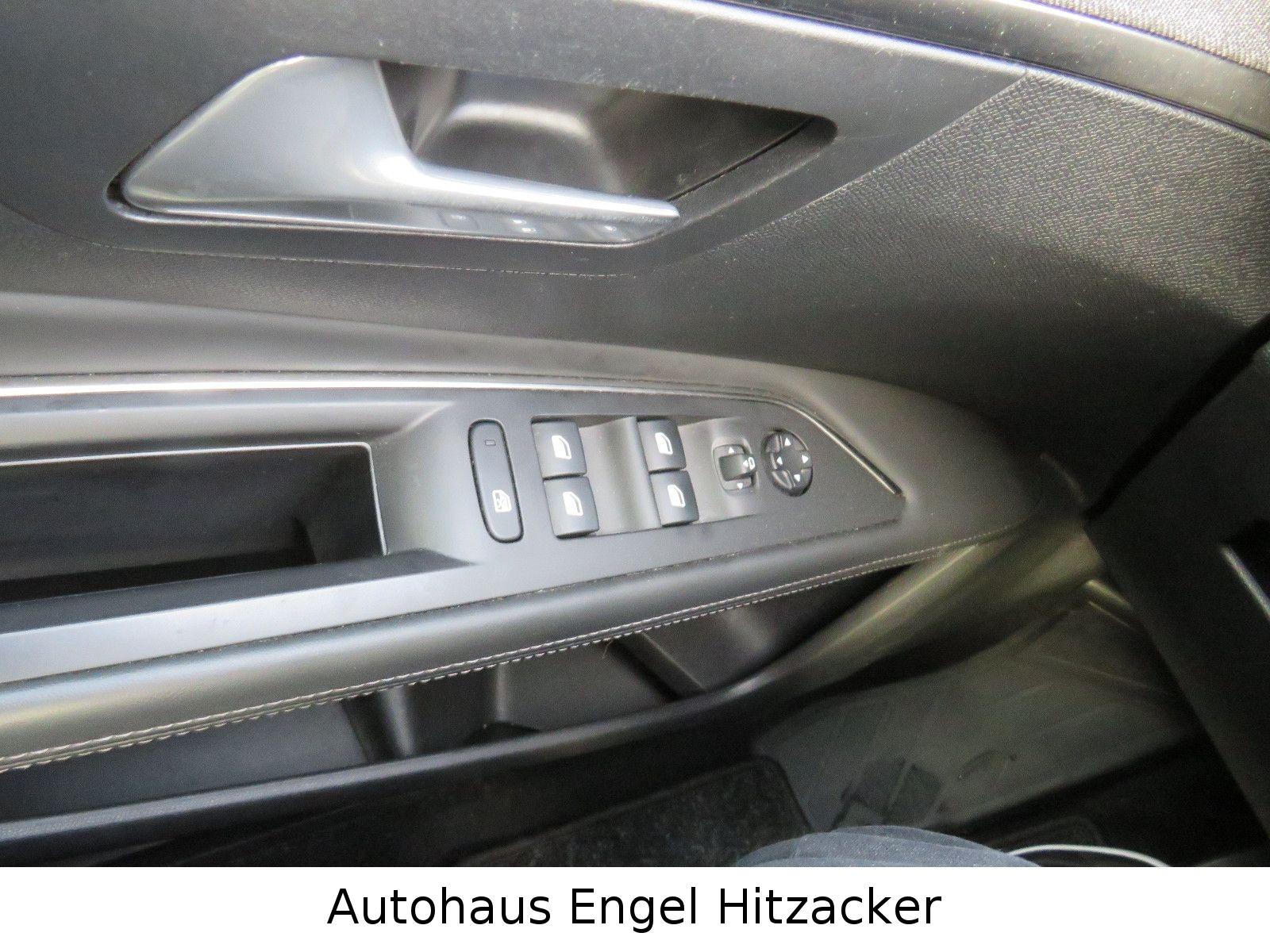 Peugeot 3008 Allure AT-Motor,AHK,LED