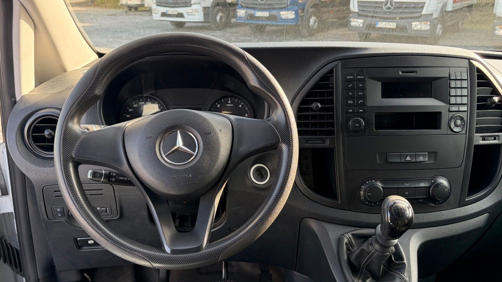 Fahrzeugabbildung Mercedes-Benz Vito Kasten 114 CDI FWD lang