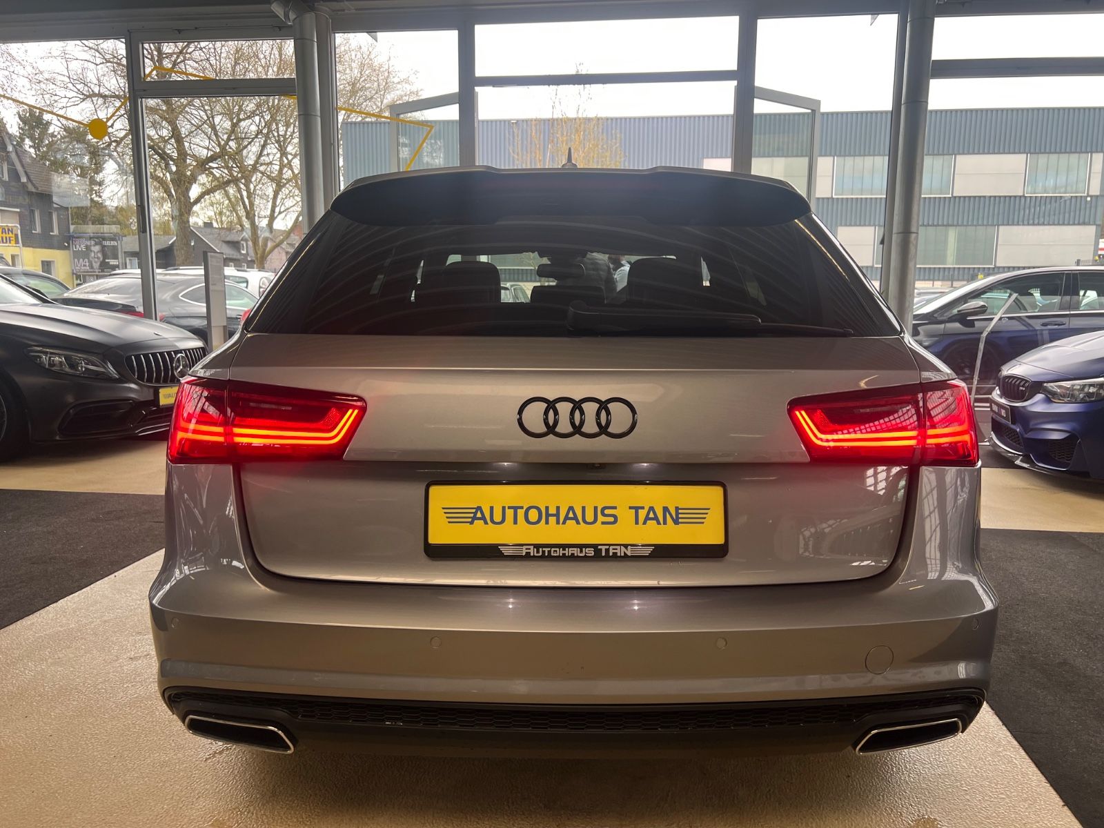 Fahrzeugabbildung Audi A6 Avant 2.0 TDI ultra S Line Plus *MATRIX-LED*
