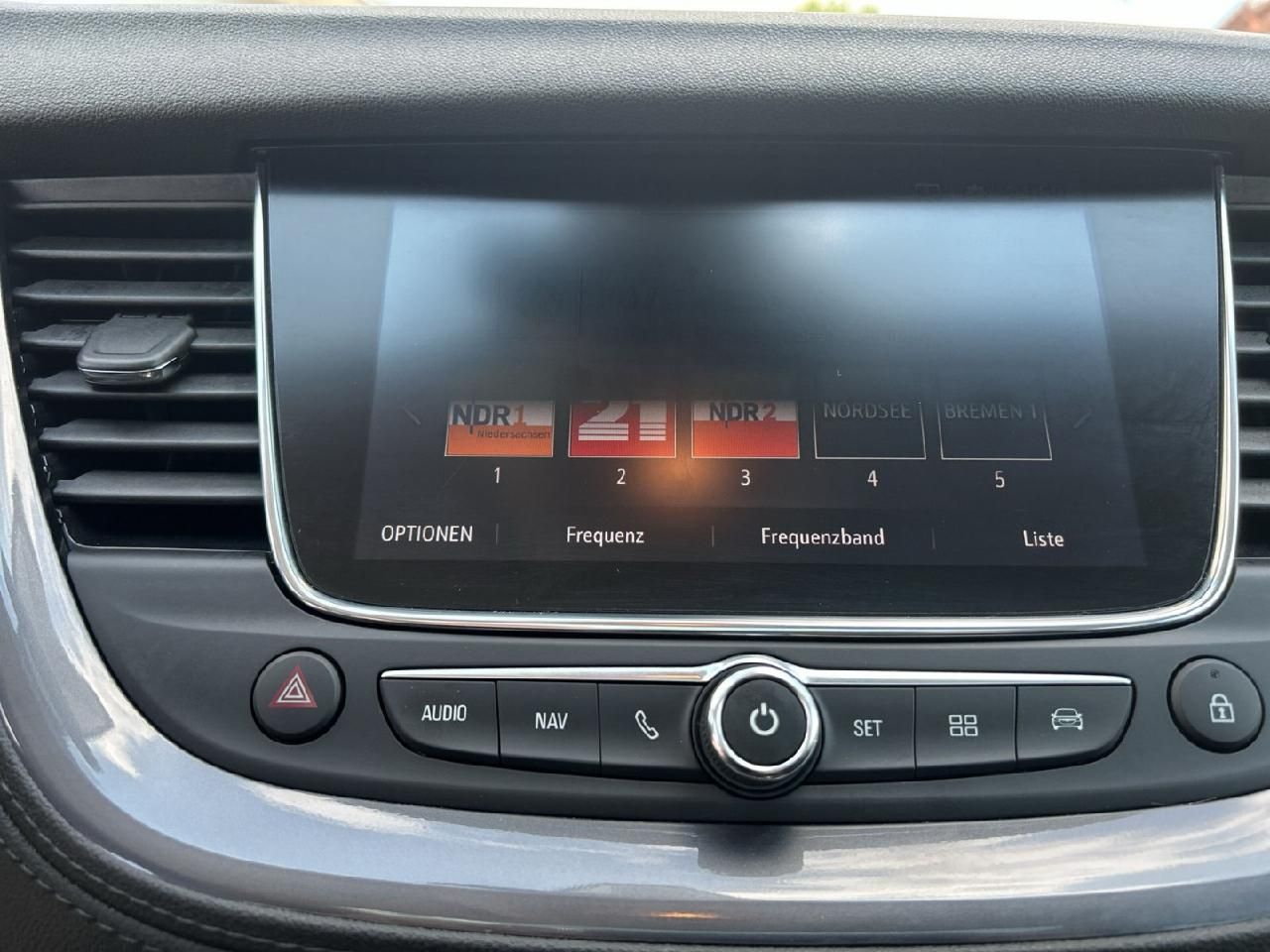 Fahrzeugabbildung Opel Grandland Innovation