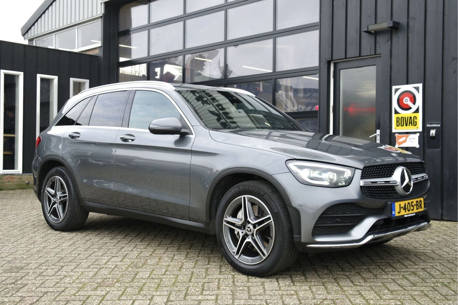 MERCEDES-BENZ GLC 200 Premium AMG | Dealer onderhouden | NL-Au