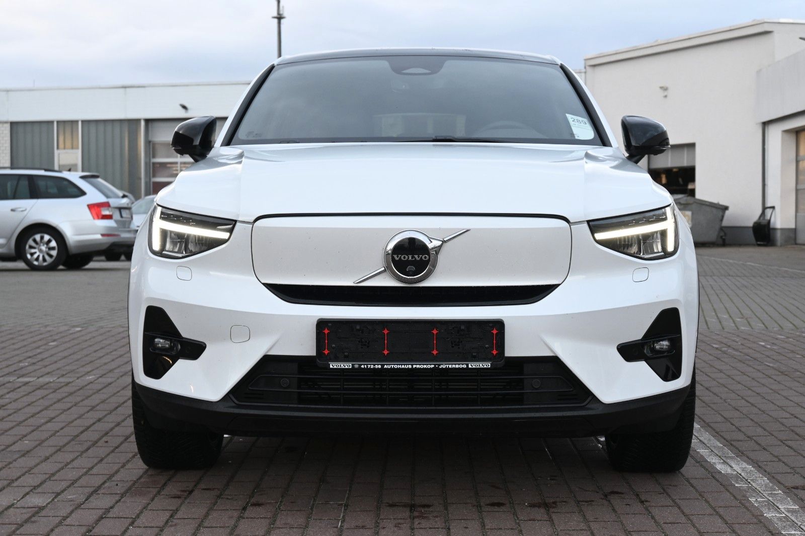 Fahrzeugabbildung Volvo C40 Twin AWD Ultimate 360°PANO°Stdhzg