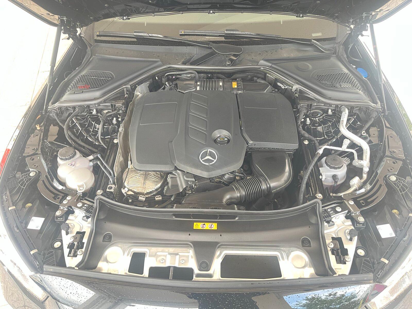 Mercedes-Benz E 220 d T AVANTGARDE/Distronic/Memory/Kamera/AHK