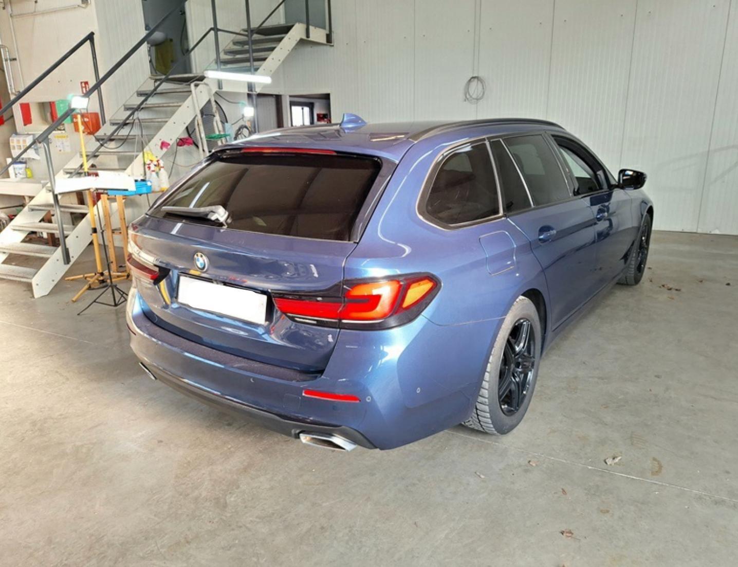 BMW 520 d T xDrive Leder CockpProf LED+ StandHzg, миниатюра 2