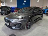 Ford Focus ST X 2,3l Limousine - Ford Focus: Coupe