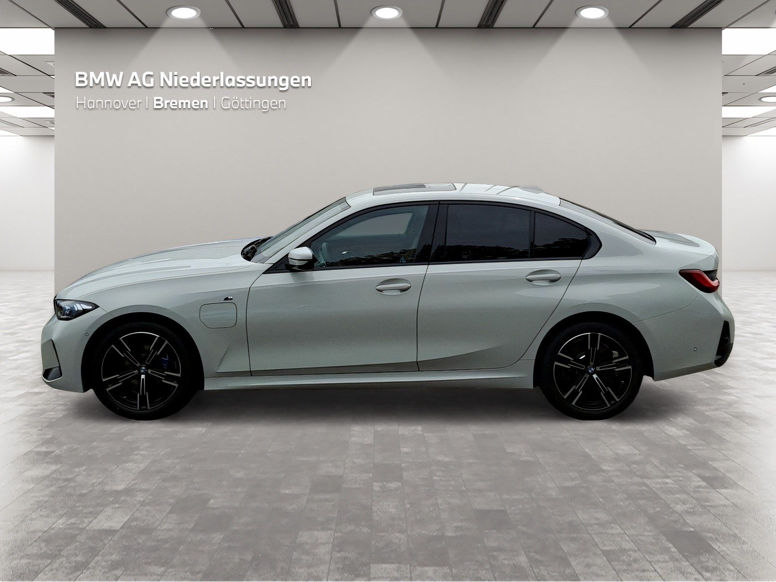 BMW 330 - Bild 3