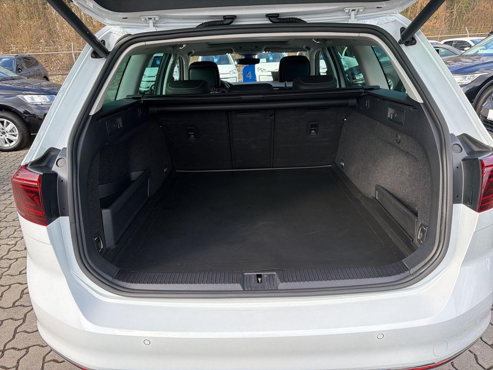 Passat Variant Elegance TSi DSG Navi PANO Elegan