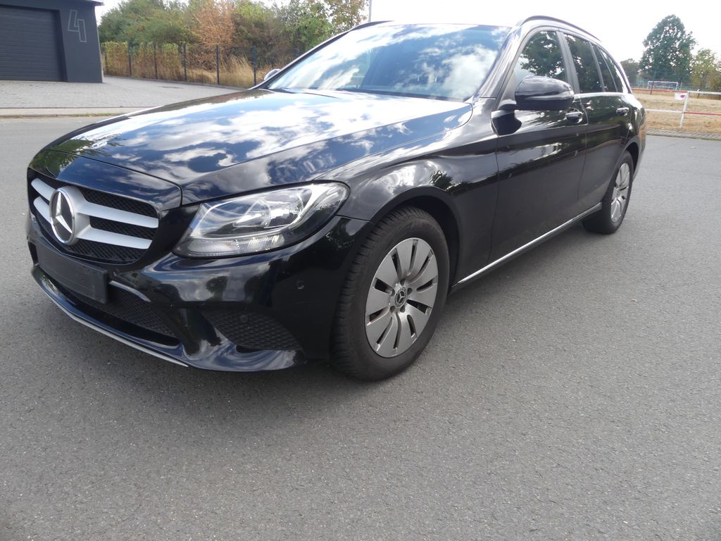 Image of Mercedes-Benz C 180