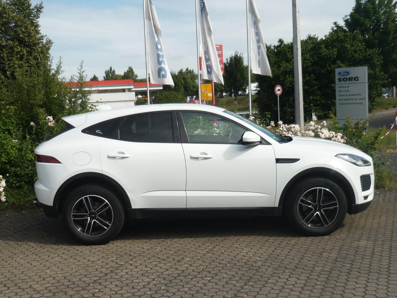 Jaguar E-Pace E-PACE Basis AWD