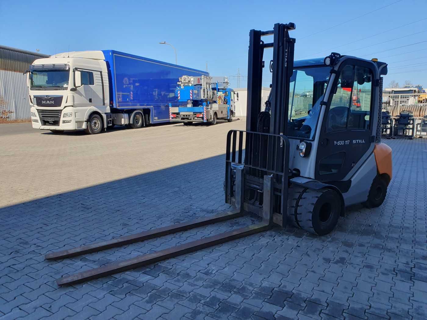 Fahrzeugabbildung Still RX70-35 / Duplex: 3.50m! / nur 1.986h! / SS