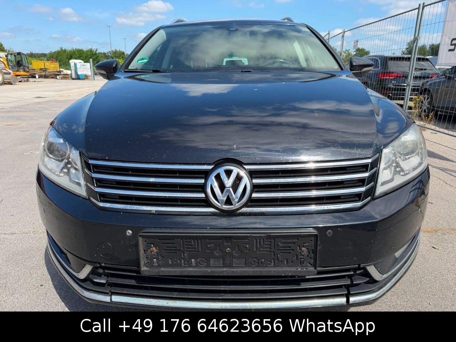 Volkswagen Passat 2012 — interior