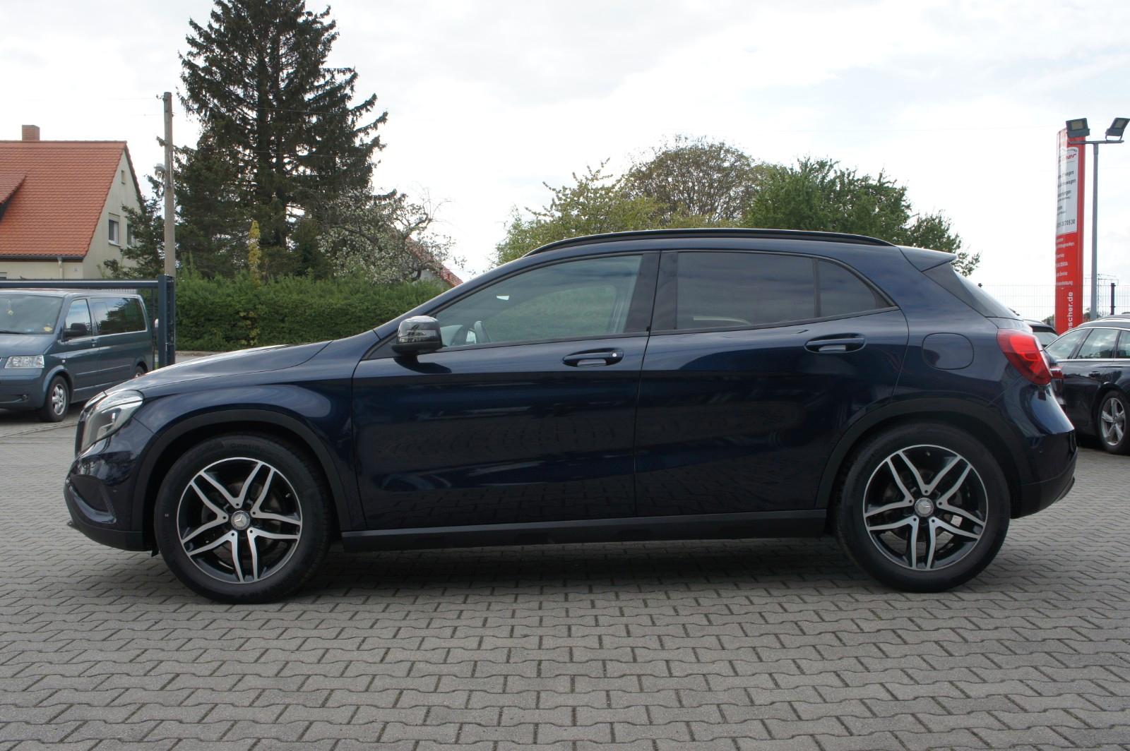 Mercedes-Benz GLA 200 Urban *BI-XENON*NAVI*KLIMA*PDC*SHZ*