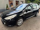 Peugeot 307 Break/ SW SW Business-Line - Peugeot 307 mit Diesel-Antrieb: Kombi