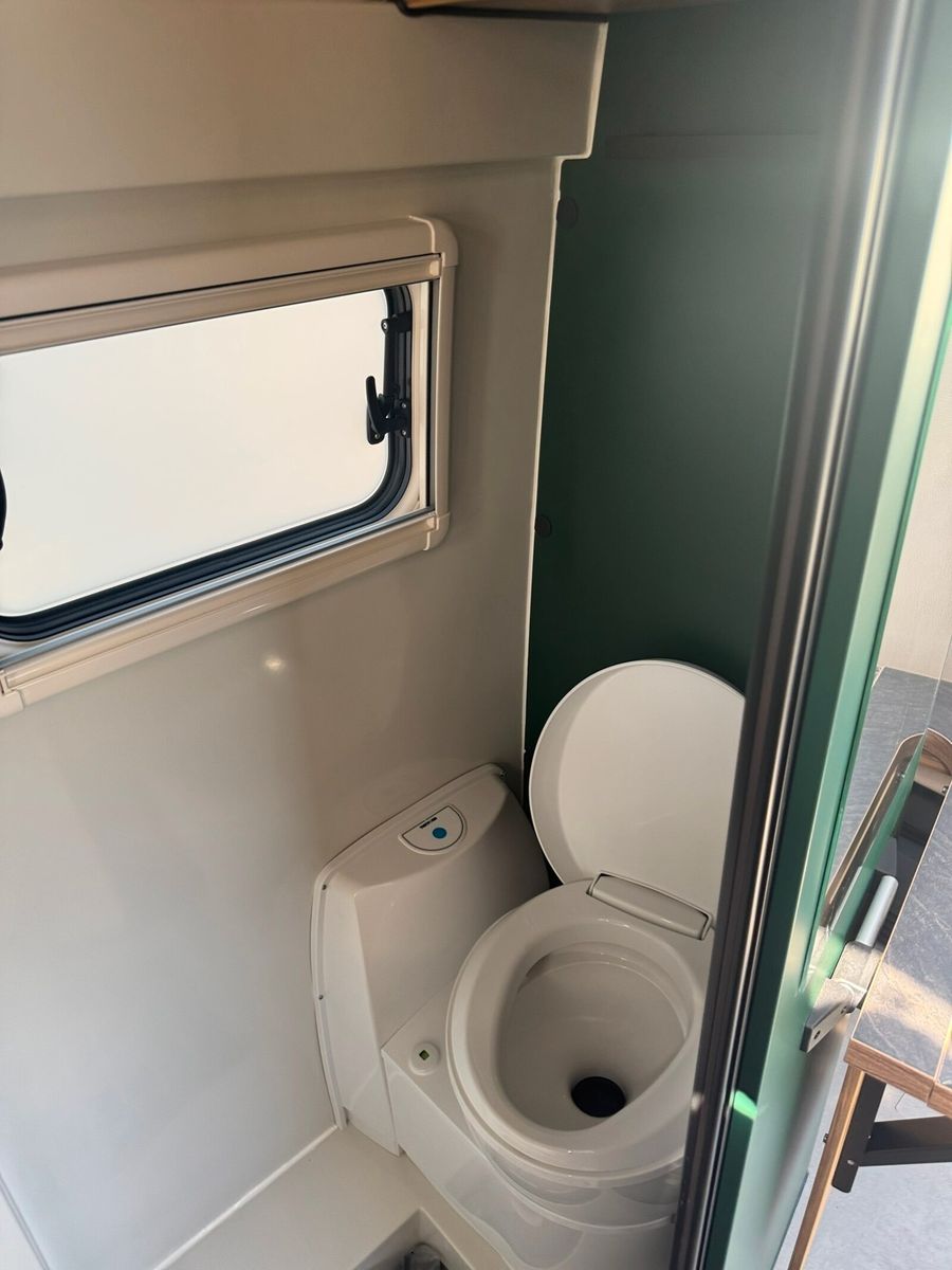 Fahrzeugabbildung Karmann Dexter DE 600 Concept Paket