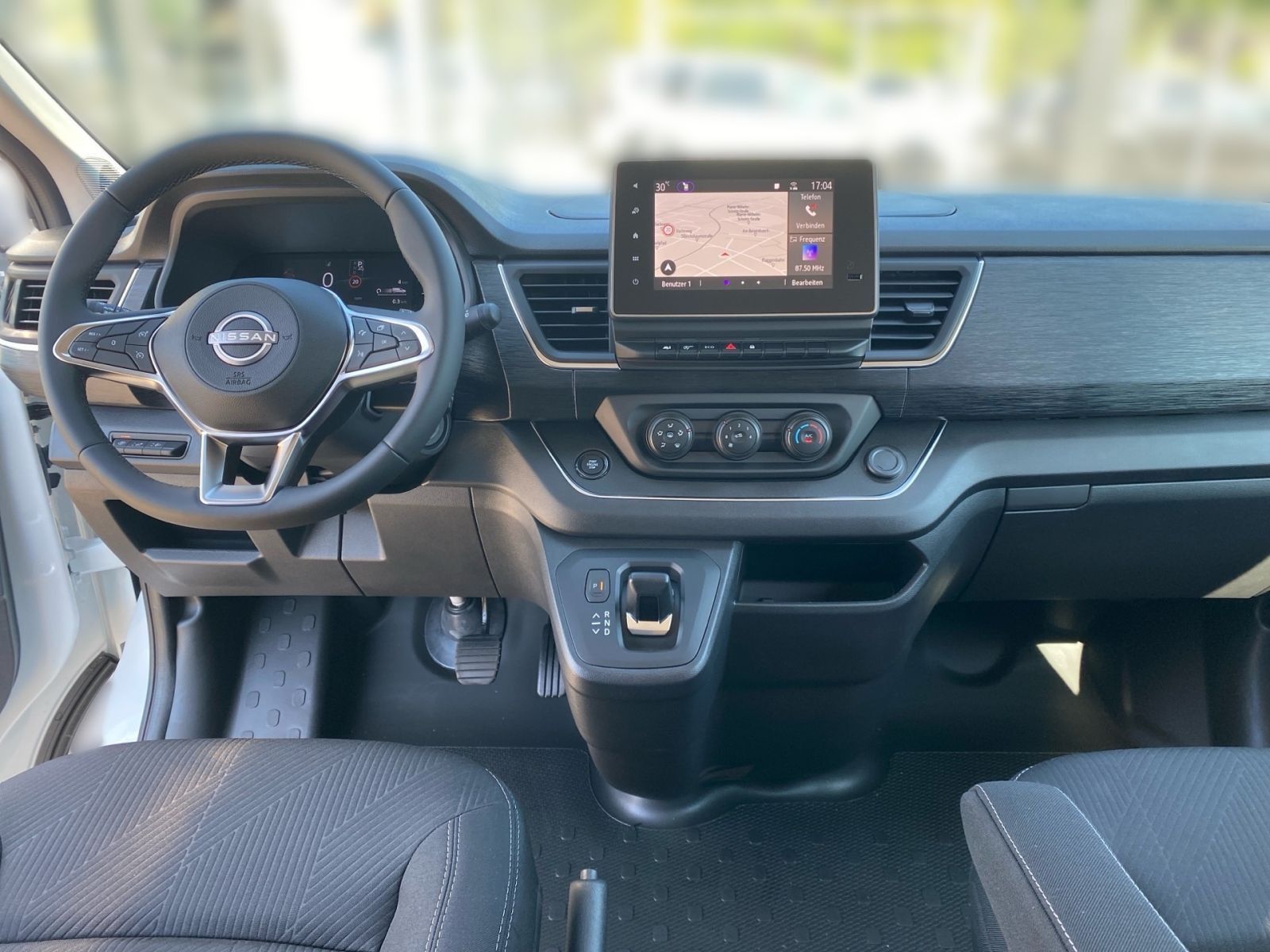 Fahrzeugabbildung Nissan Primastar Kombi L1H1 DCT9 Tekna*8-Sitzer*Design*