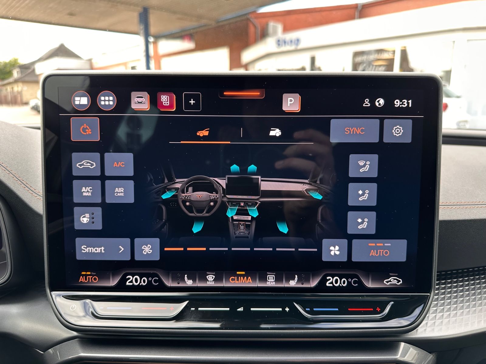 Fahrzeugabbildung CUPRA Leon VZ 2.0 TSI Pano/ACC/APP/LED/RFK/PDC/SHZG