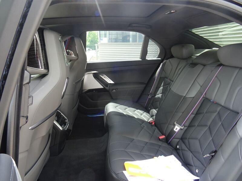 BMW 740d xDrive Limousine M Sport TAGESZULASSUNG