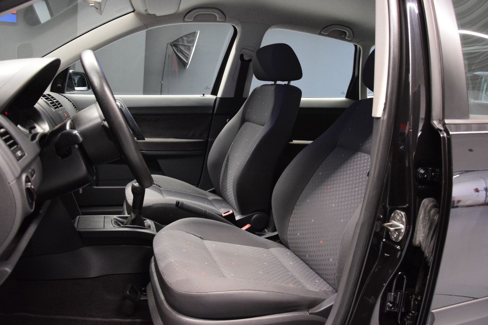 Fahrzeugabbildung Volkswagen Polo 1.2 Basis Radio *TÜV 07/2027*