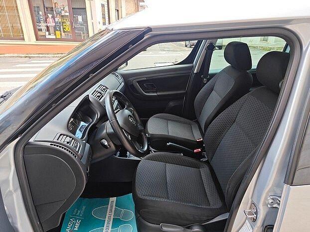 Skoda Roomster 2014 — photo 8