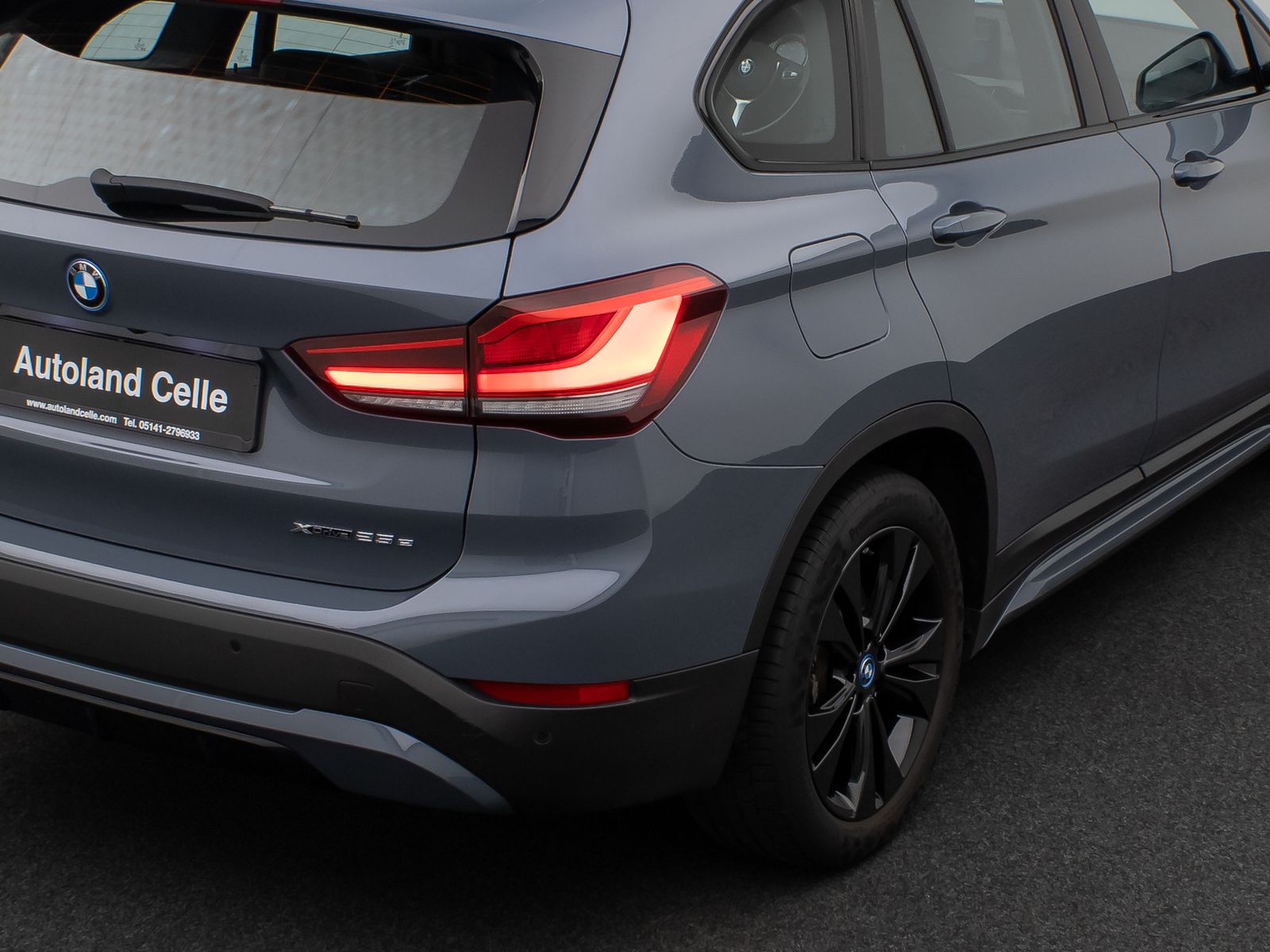 Fahrzeugabbildung BMW X1 xD25e Sport Line Kamera HUD DAB Komfort Navi+