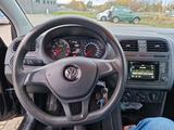 Volkswagen VW Polo Schwarz 4 Türen 60 PS Baujahr 2018 - Volkswagen Polo: 60