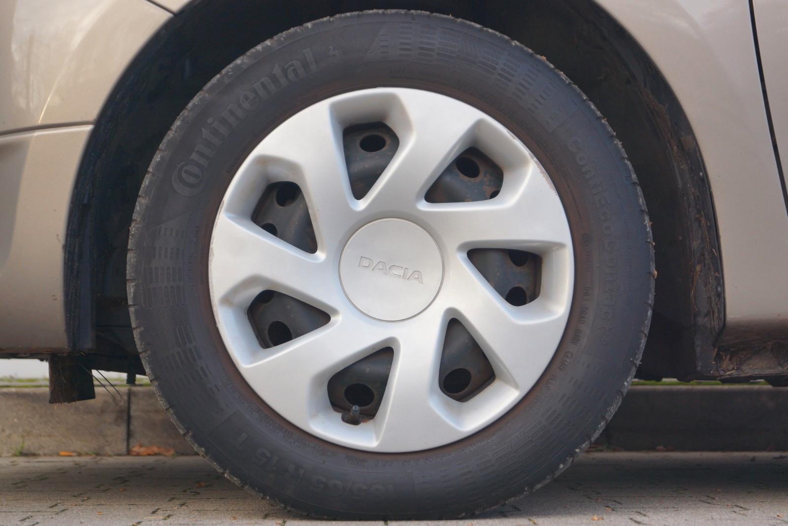 Dacia Logan 2015 — photo 9