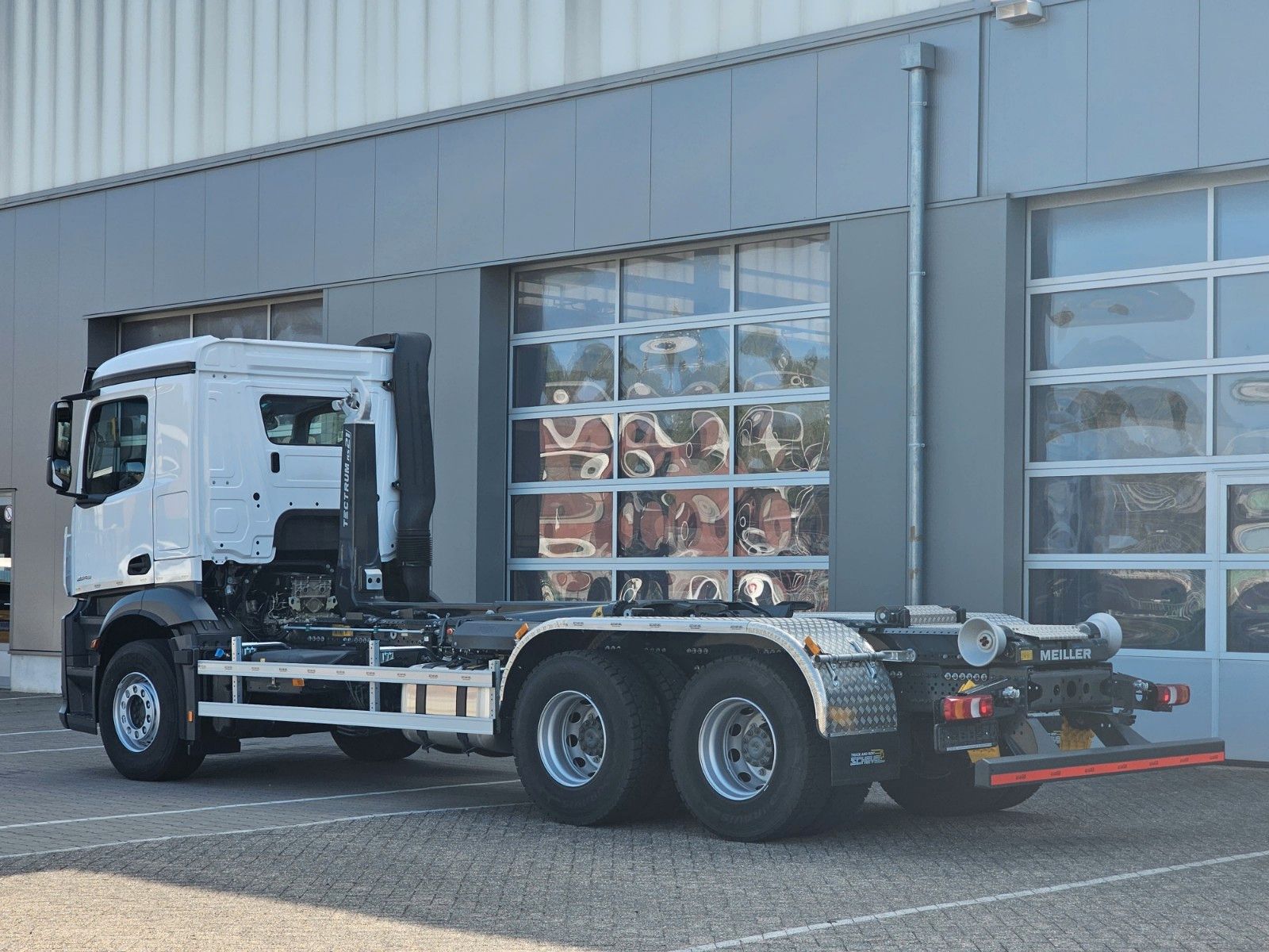 Fahrzeugabbildung Mercedes-Benz Actros 2645 Abrollkipper MEILLER RS 21.70 / 6x4