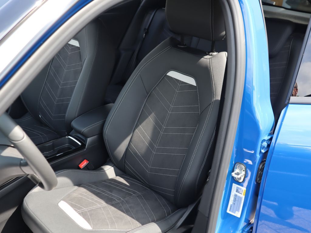 Fahrzeugabbildung Opel Mokka-e Ultimate (B/B)