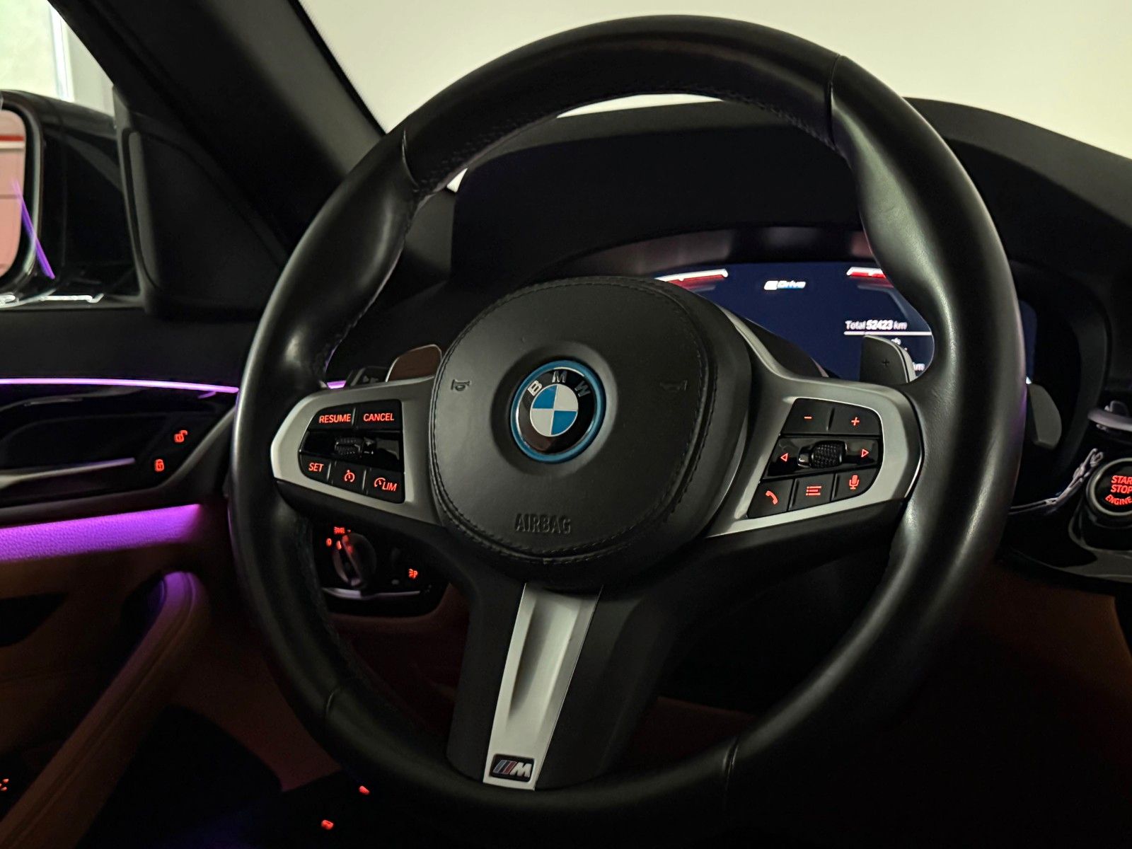 Fahrzeugabbildung BMW 530 e M SPORT/LED/HuD/LIVE COCKPIT+/19% MwSt.