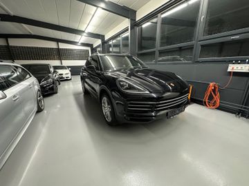 Porsche Cayenne - 3