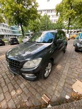 Mercedes-Benz Mercedes ML 250 CDI Diesel 4 matik e Blue - Mercedes-Benz ML 250 aus 2012