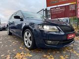 Skoda Octavia Combi Elegance 4x4*BI-XENON*NAVI*PDC - Skoda Octavia: Combi Elegance