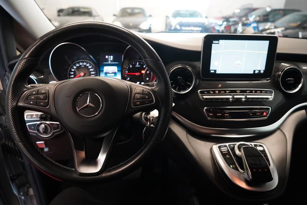 Mercedes-Benz V 250