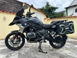 BMW R1250GS
