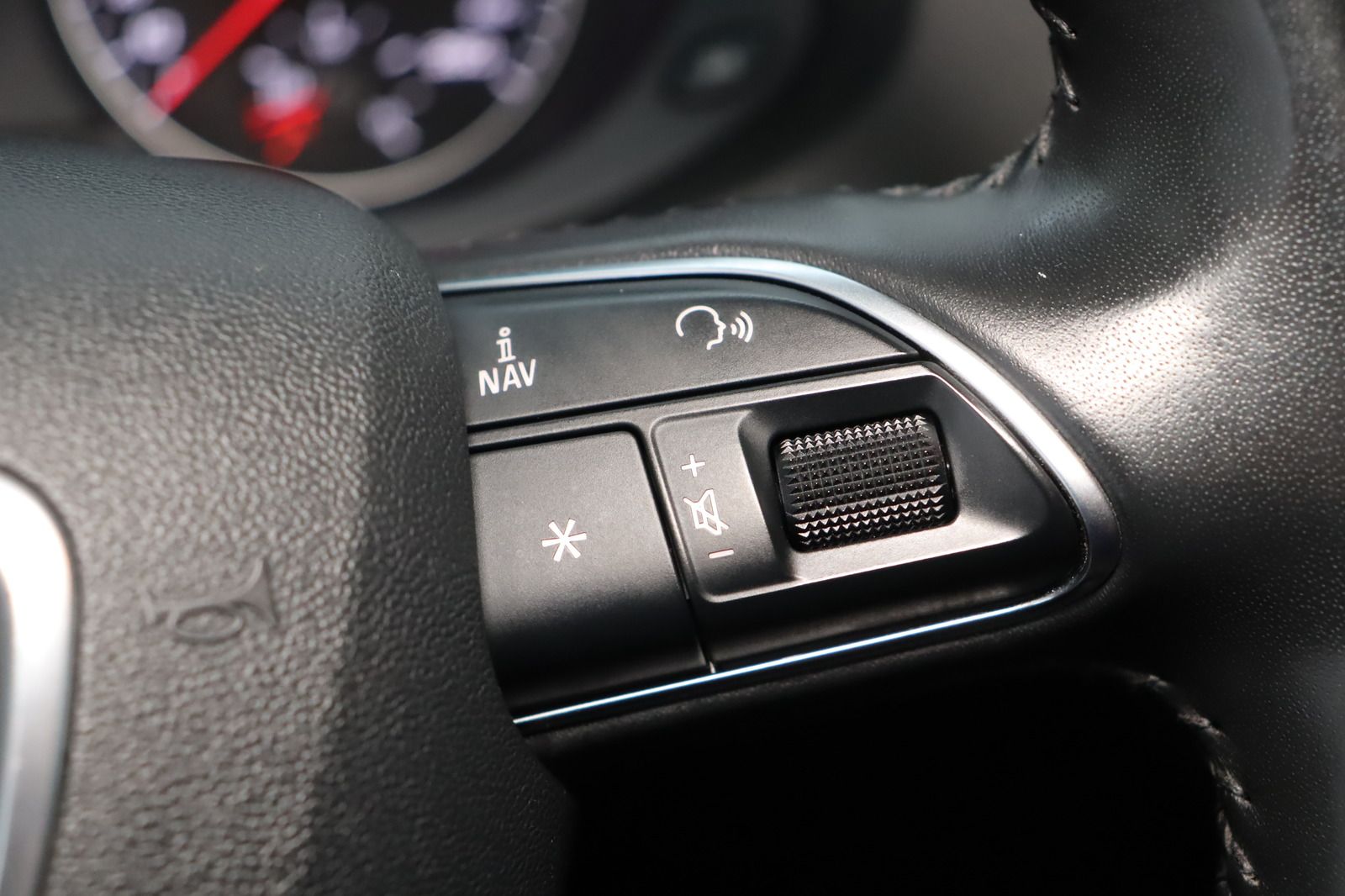 Fahrzeugabbildung Audi Q3 1.4TFSI * Sitzhzg. * PDC * Keyless