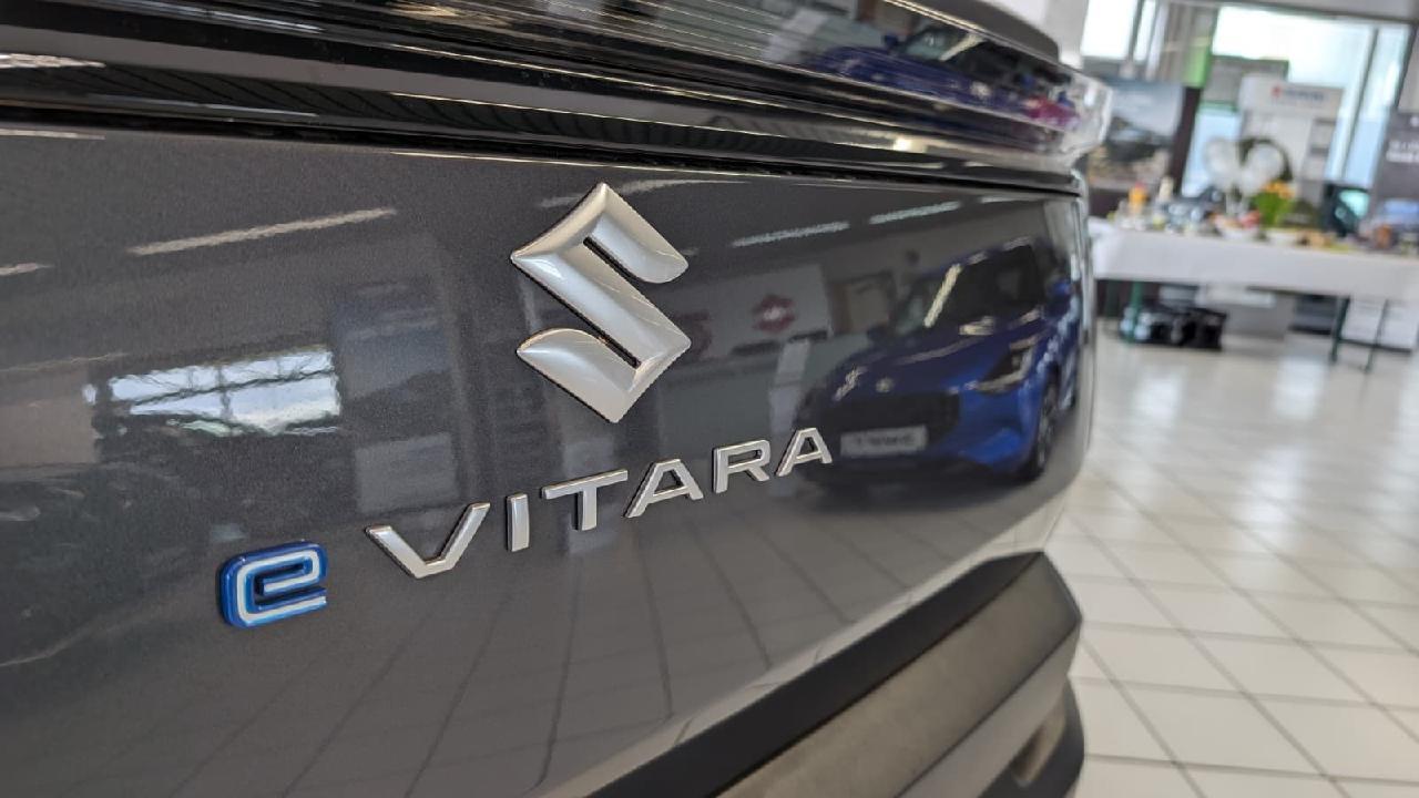 Suzuki e Vitara 128 kW eAxle Comfort+
