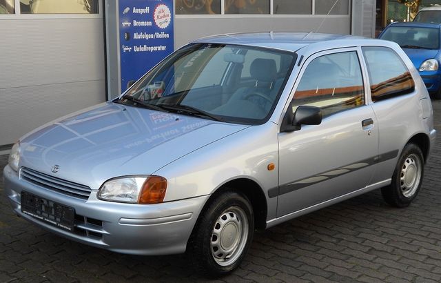 Toyota Starlet 1,3 Automatik, Klima nur 15750 km!!