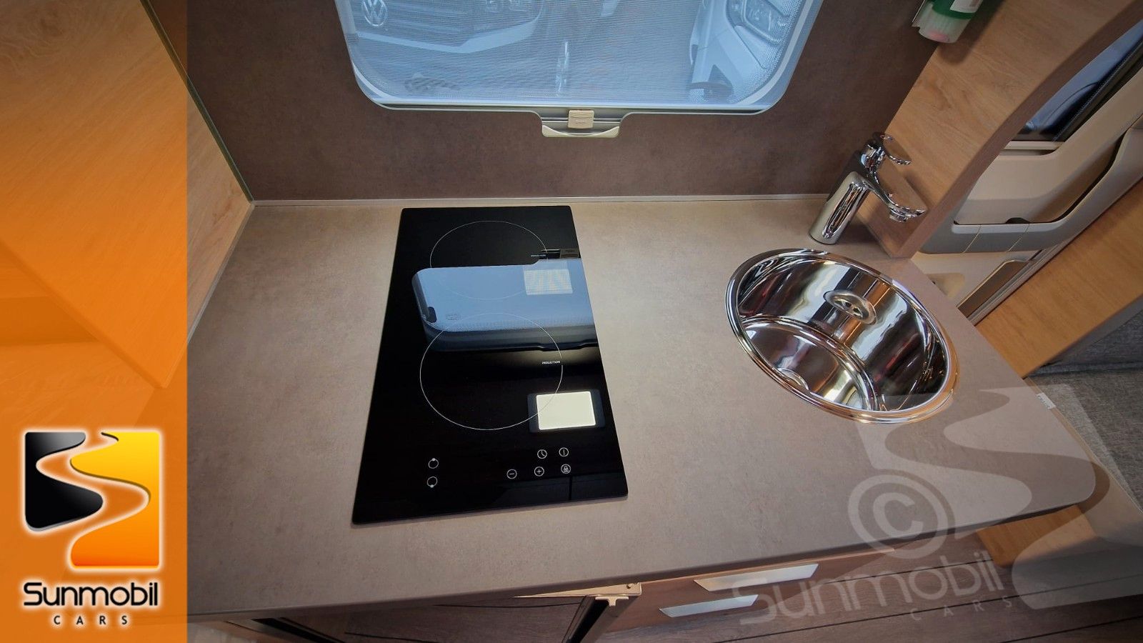 Fahrzeugabbildung Knaus Südwind 460 EU 60 Years E-Power Klima Mod.25