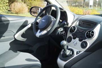 Ford KaKa+ 1.2 Titanium KLIMA-SOMMER+WR.RÄDER-1.HAND
