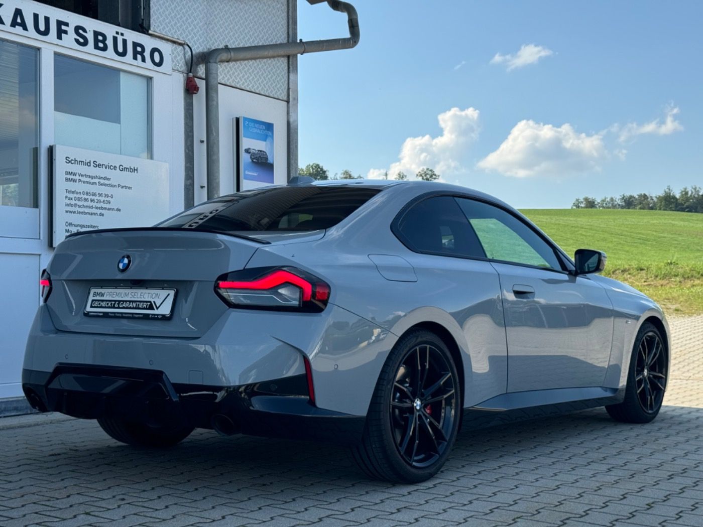 Fahrzeugabbildung BMW 220i Coupé M-Sport-Pro HUD GARANTIE bis 05/2028