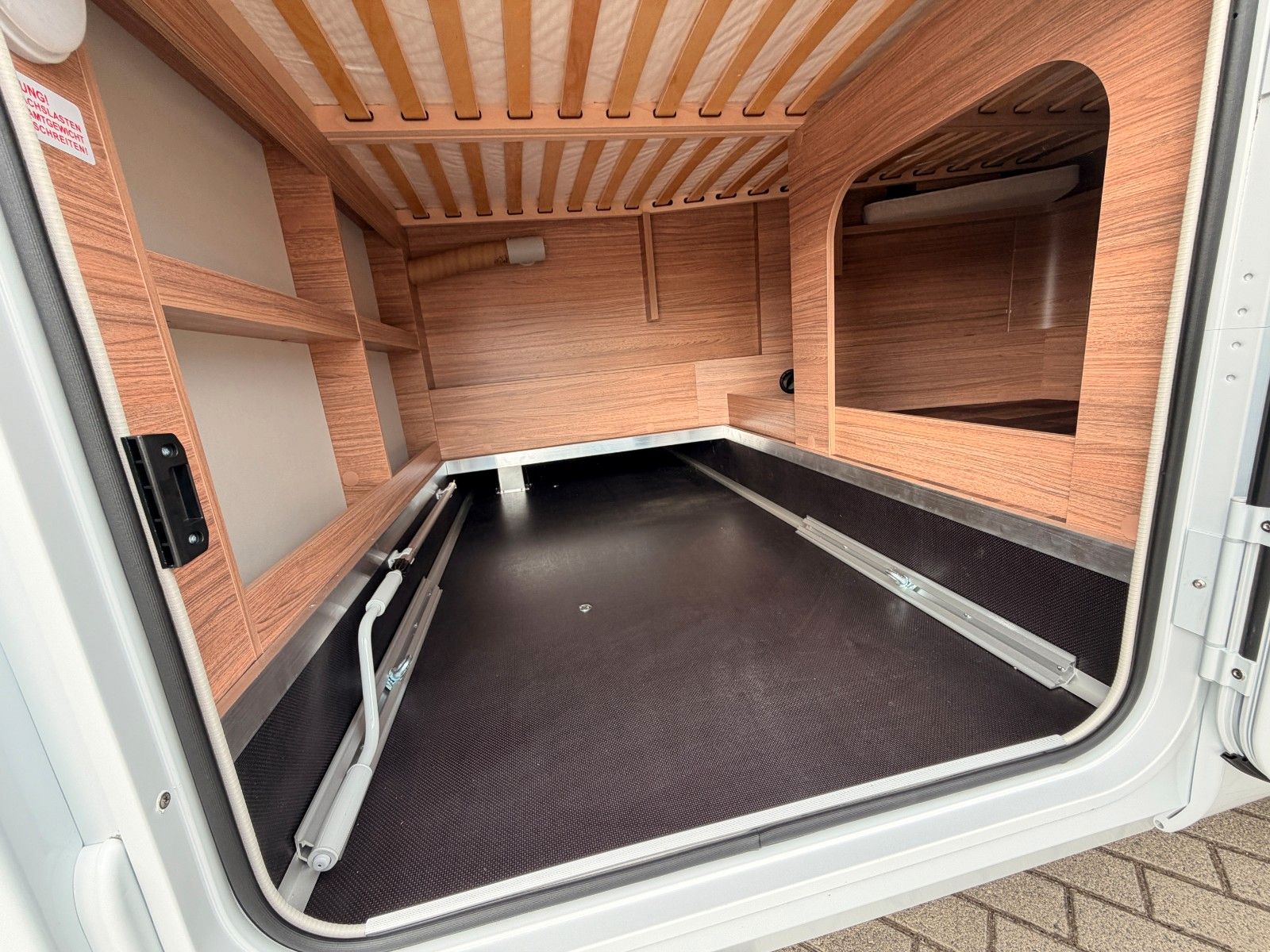 Fahrzeugabbildung Weinsberg CaraCompact EDITION PEPPER 600 MF