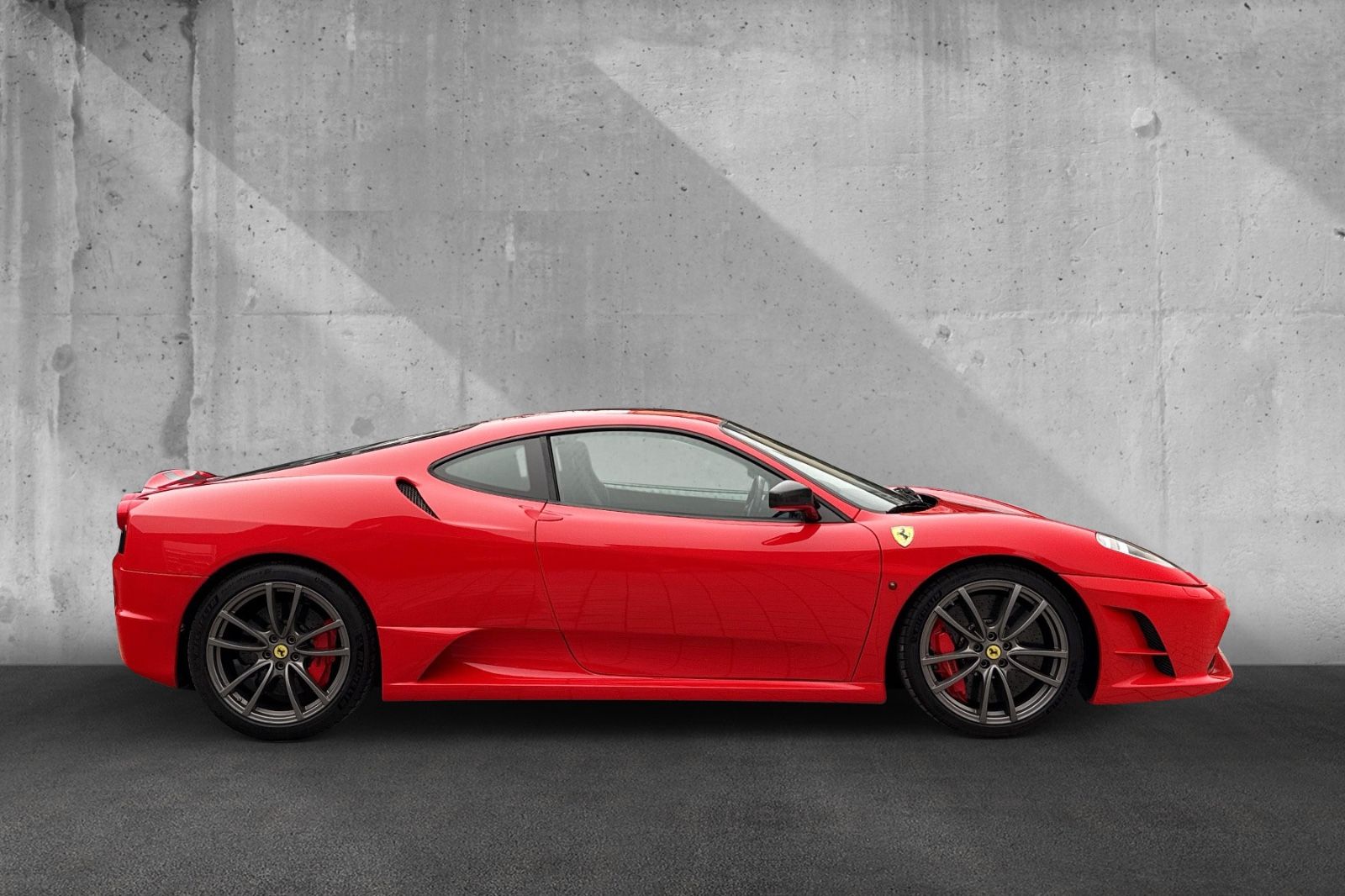 Fahrzeugabbildung Ferrari 430 Scuderia*LED*Carbon*Painted Stripes*4 Punkt