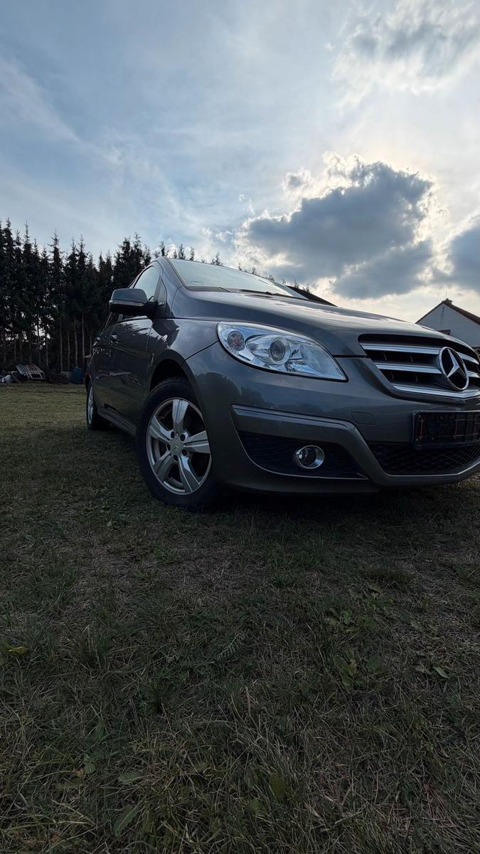 Mercedes-Benz B 150