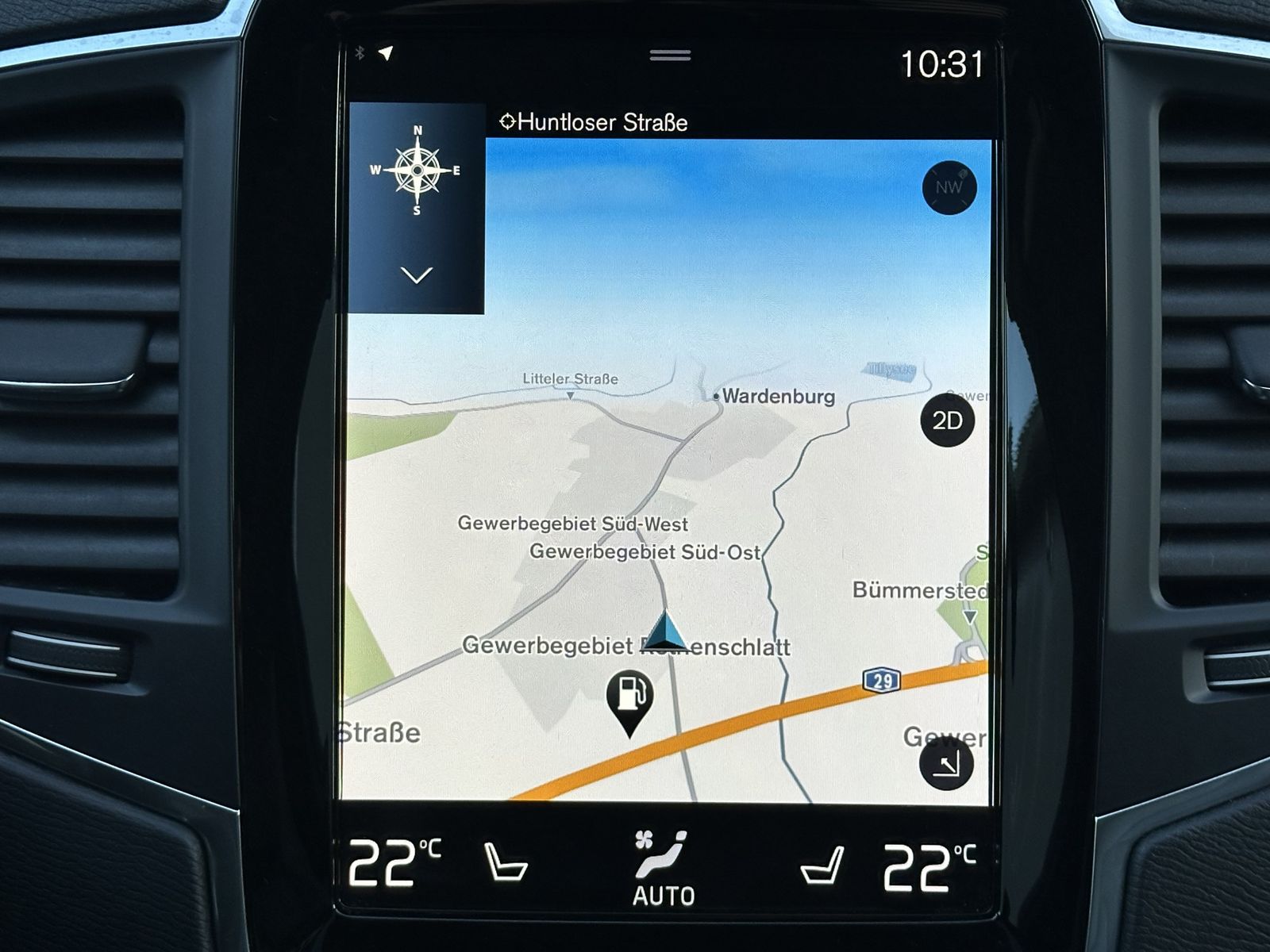 Fahrzeugabbildung Volvo XC90 T8 AWD Inscription 7-Sitzer NAV+LED+VC+PANO