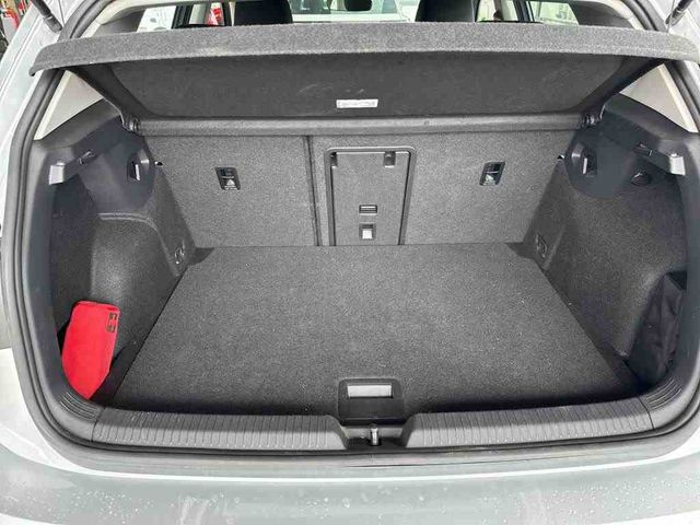 Golf VIII 2.0 TDI LIFE LED+DCP+NAVI+PDC+DAB+APP